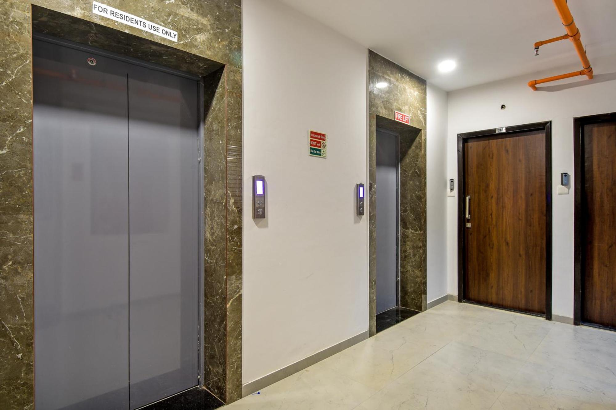 Hsquare Luxury Apartments Goregaon Bombaj Pokoj fotografie